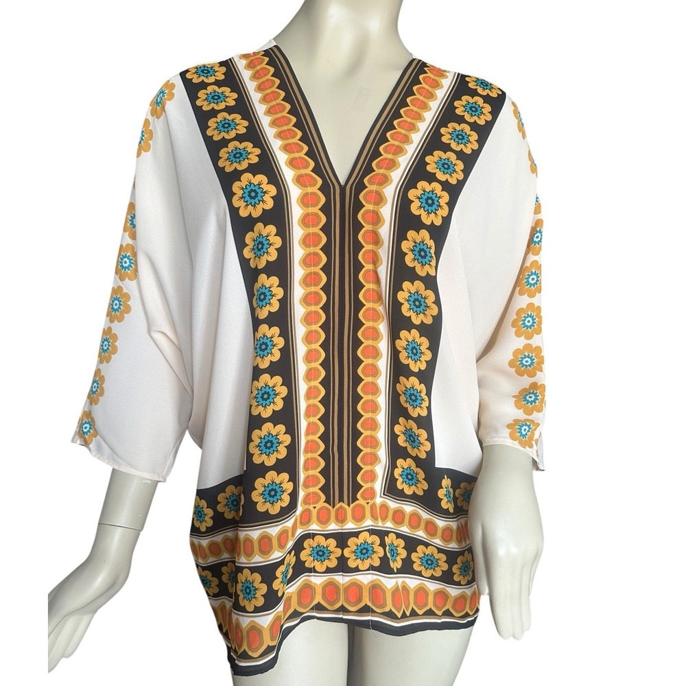 NWT Rose + Olive Batwing Floral Top Blouse‎ Women's Med Kimono Sleeve Geometric
